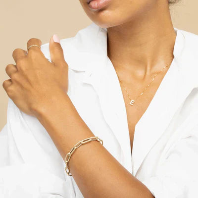 Love letter initial necklace | Gold 18k